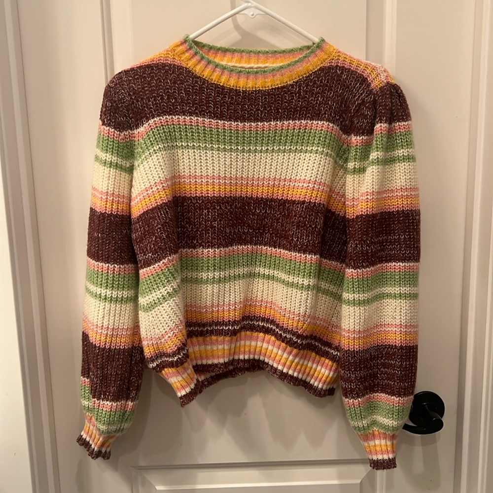 Pastel colored knit sweater size S/M